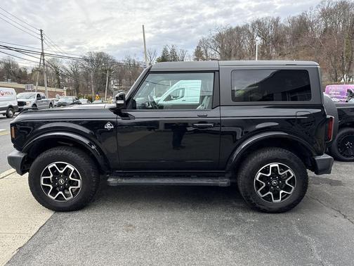 Shadow Black 2022 Ford Bronco Outer Banks
