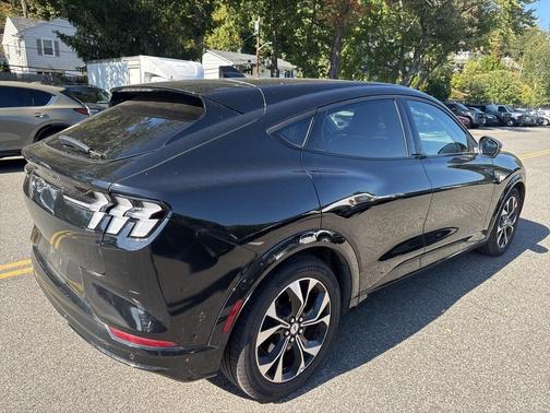 2022 Ford Mustang Mach-E Premium