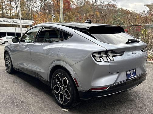 2022 Ford Mustang Mach-E GT