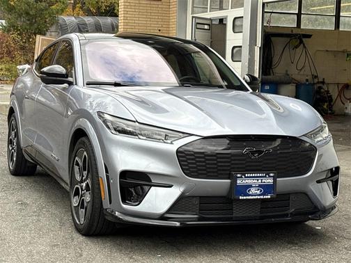 2022 Ford Mustang Mach-E GT