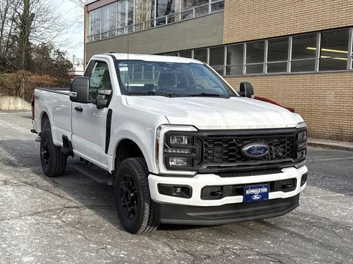 Oxford White 2025 Ford F-350 XL