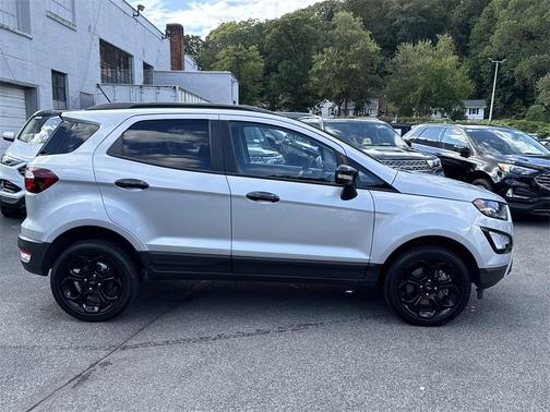 2022 Ford EcoSport SES