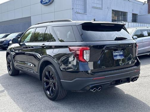 Agate Black Metallic 2023 Ford Explorer ST