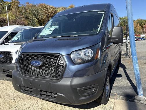 2025 Ford Transit-250 148 WB Medium Roof Cargo