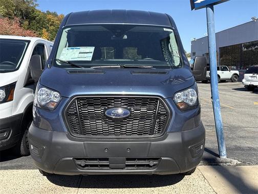 2025 Ford Transit-250 148 WB Medium Roof Cargo