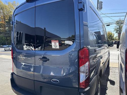 2025 Ford Transit-250 148 WB Medium Roof Cargo