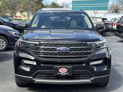 Agate Black Metallic 2023 Ford Explorer XLT
