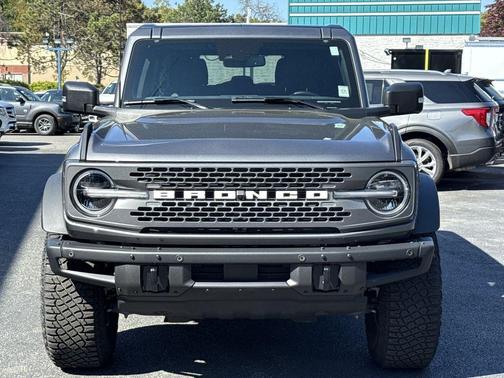 Gray Metallic 2024 Ford Bronco Badlands