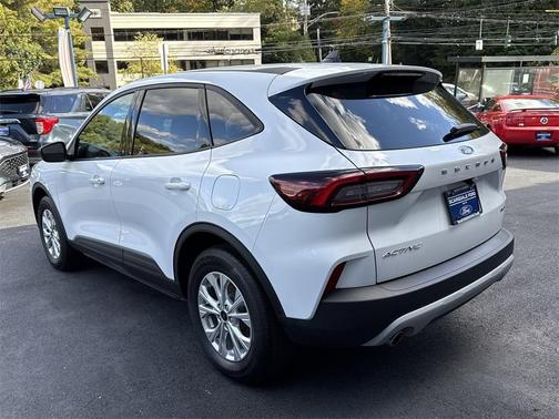 2025 Ford Escape 