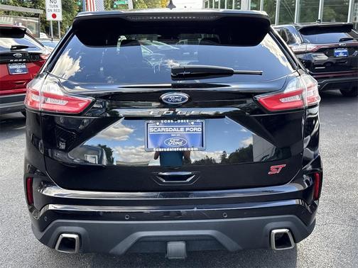 2022 Ford Edge ST