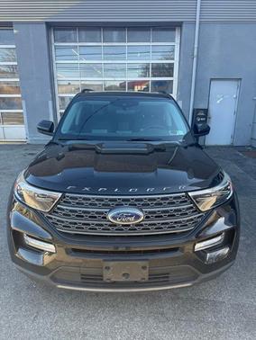 Agate Black Metallic 2023 Ford Explorer XLT