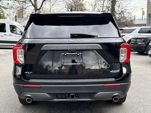 Agate Black Metallic 2023 Ford Explorer XLT