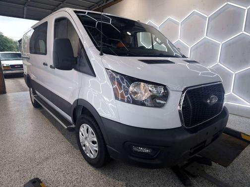 Oxford White 2025 Ford Transit-250 Base