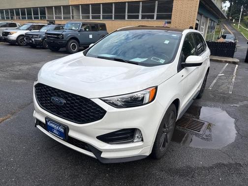 2022 Ford Edge ST Line