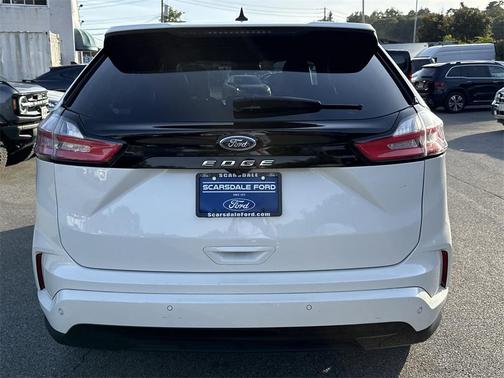 2022 Ford Edge ST Line