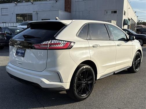 2022 Ford Edge ST Line