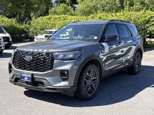 Carbonized Gray Metallic 2026 Ford Explorer ST-Line