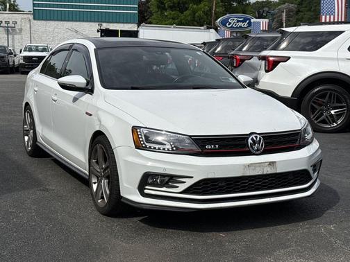 Pure White 2016 Volkswagen Jetta 2.0T GLI SEL