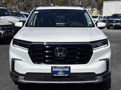 Platinum White Pearl 2025 Honda Pilot Elite