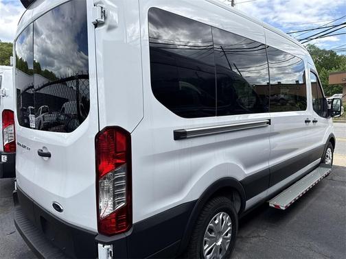 2024 Ford Transit-350 XL