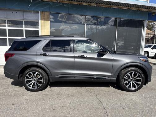 2023 Ford Explorer ST