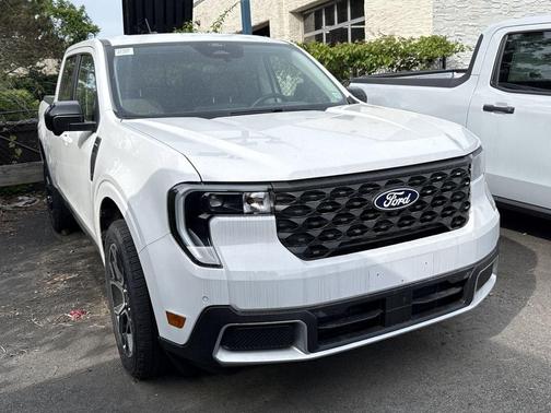 Oxford White 2026 Ford Maverick Lariat