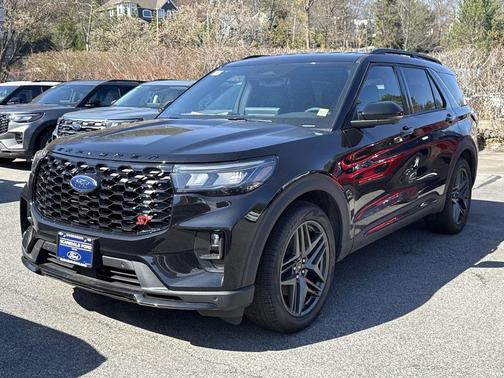 Agate Black Metallic 2026 Ford Explorer ST