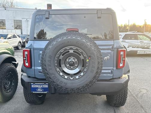2025 Ford Bronco Outer Banks