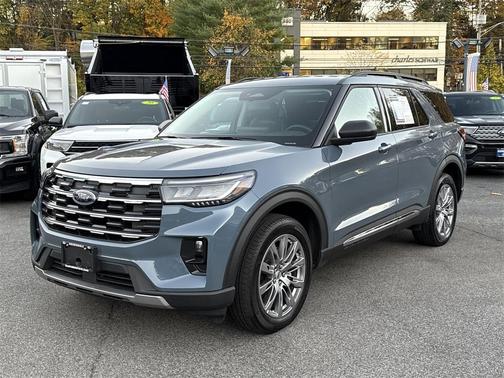 2025 Ford Explorer Active
