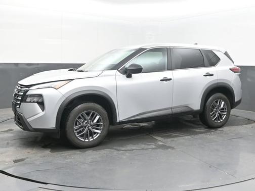 Brilliant Silver Metallic 2024 Nissan Rogue S