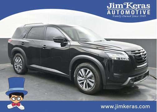 2022 Nissan Pathfinder SL