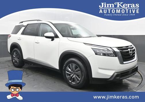 2024 Nissan Pathfinder SV