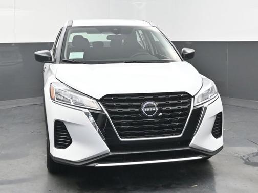 Fresh Powder 2025 Nissan Kicks Play S
