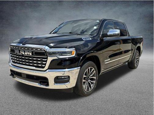 Diamond Black Crystal Pearlcoat 2025 RAM 1500 Limited