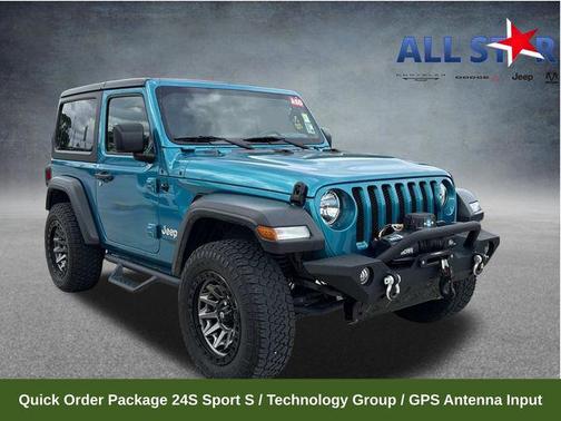 Bikini Pearlcoat 2020 Jeep Wrangler Sport S