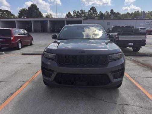 2024 Jeep Grand Cherokee Altitude