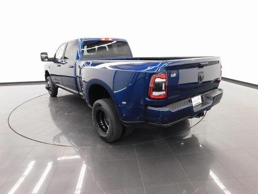 2024 RAM 3500 Big Horn Crew Cab 4x4 8' Box