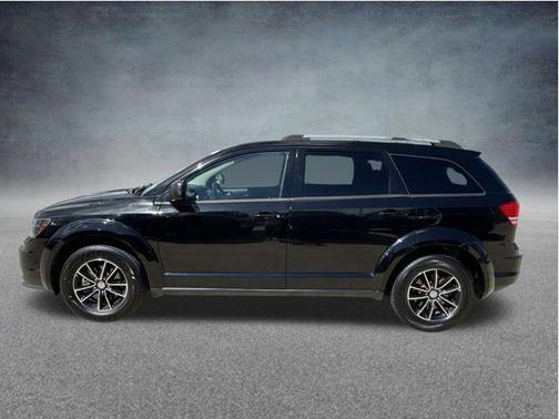 Pitch Black Clearcoat 2017 Dodge Journey SE