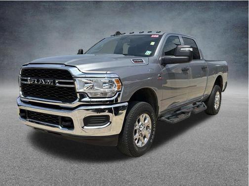 Billet Silver Metallic Clearcoat 2024 RAM 2500 Tradesman Crew Cab 4x4 6'4' Box