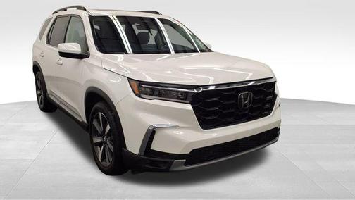 2023 Honda Pilot Touring 8-Passenger