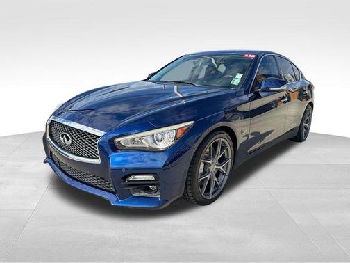 2016 INFINITI Q50 3.0t RED SPORT 400