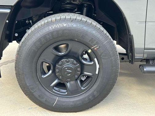 Ceramic Gray Clearcoat 2026 RAM 3500 Tradesman Crew Cab 4x4 6'4' Box