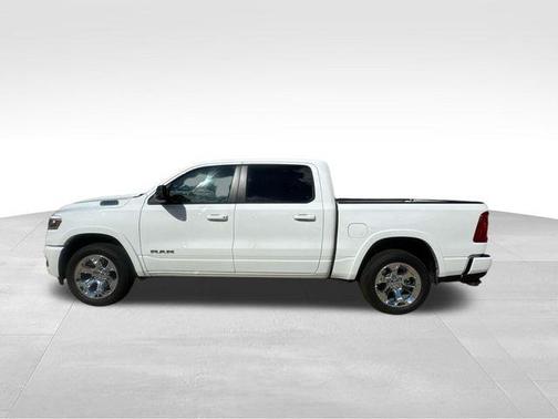 Bright White Clearcoat 2026 RAM 1500 Big Horn/Lone Star