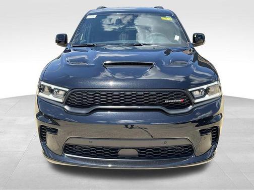 DB Black Crystal Clearcoat 2026 Dodge Durango GT Premium HEMI V8