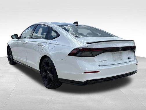 Platinum White Pearl 2024 Honda Accord Hybrid Sport-L