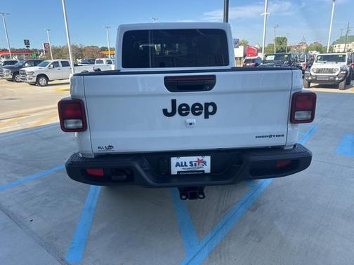 2025 Jeep Gladiator High Tide