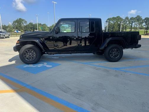 2025 Jeep Gladiator Sport S