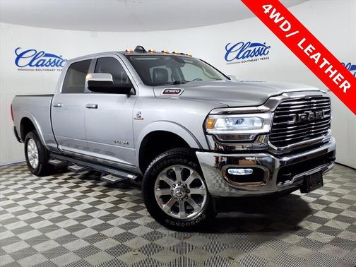 2022 RAM 2500 Laramie Crew Cab 4x4 6'4' Box