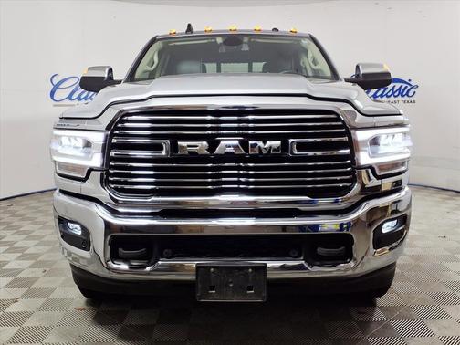2022 RAM 2500 Laramie Crew Cab 4x4 6'4' Box