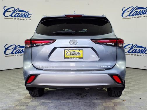 2024 Toyota Highlander Platinum